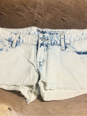 Mossimo Supply Co. Light Blue Acid-Wash Denim Low-Rise Short Shorts